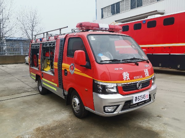 东风途逸水雾消防车